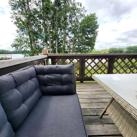 Nad Jeziorem Zamkowym Appartement Wałcz