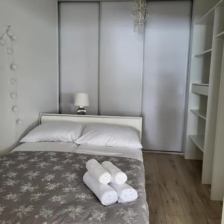 Nad Jeziorem Zamkowym