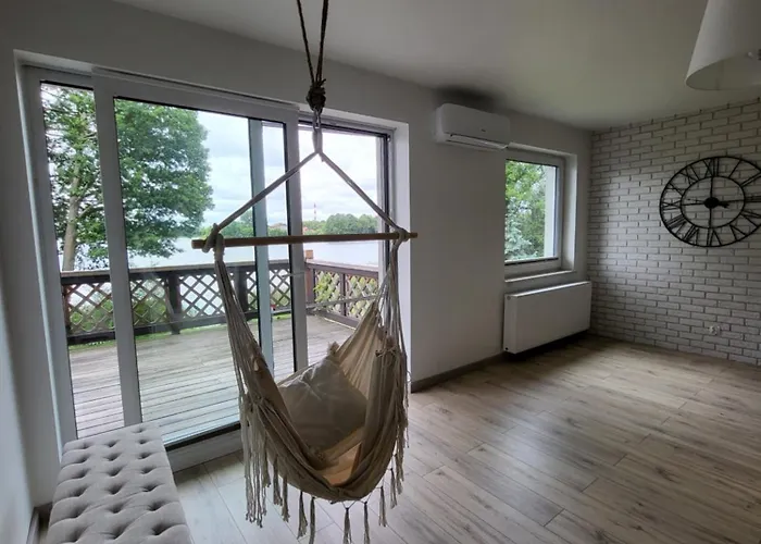 Nad Jeziorem Zamkowym Apartmán *